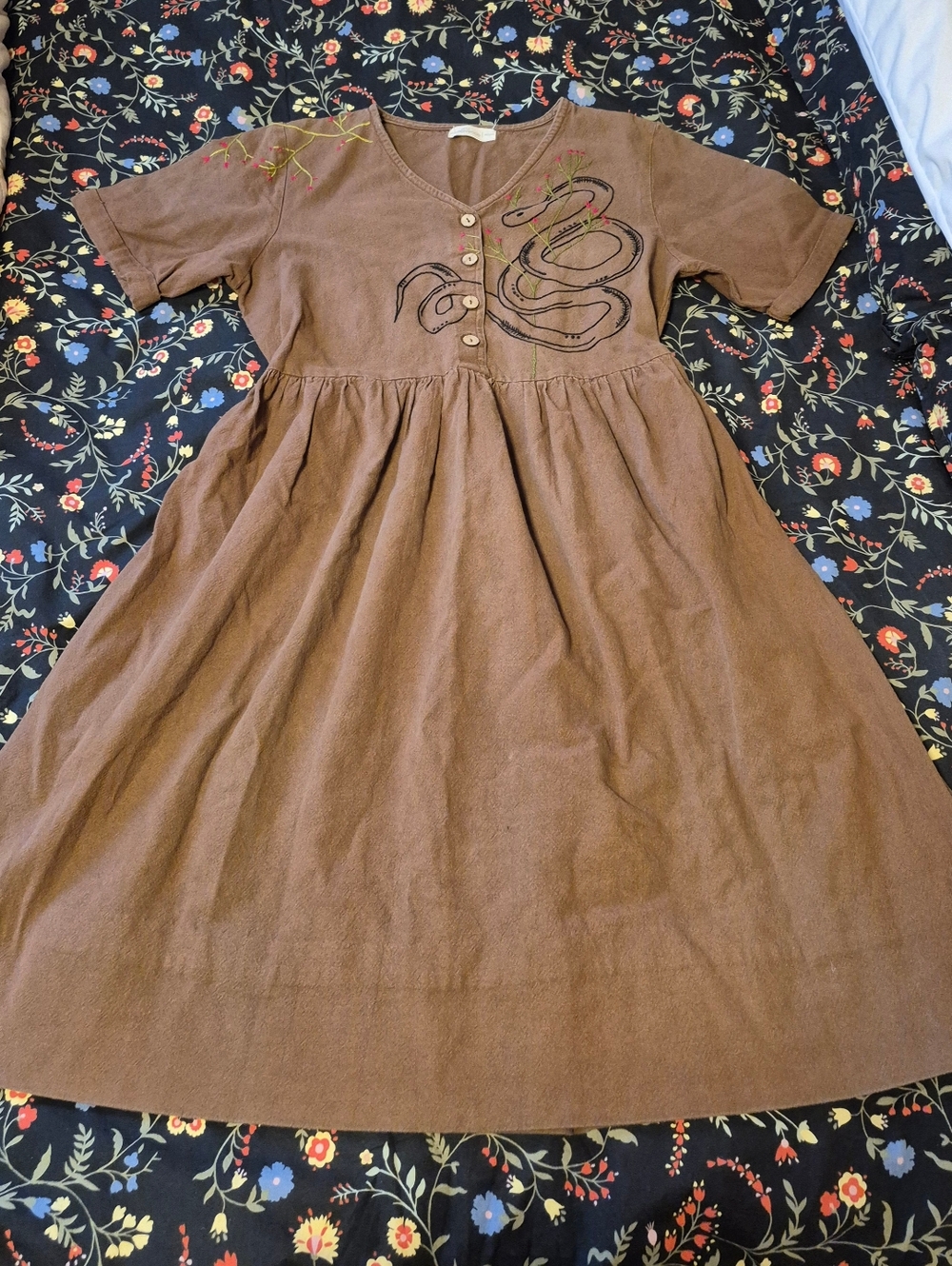 Little Cottonwood Brown Snake Embroidered Cotton Dress. Size M